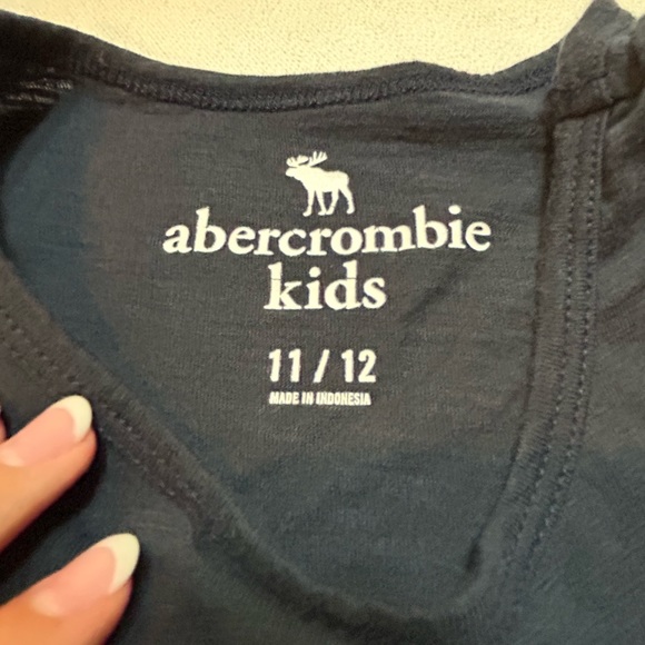 Navy Blue Ruffle Tank-Top - Picture 3 of 3